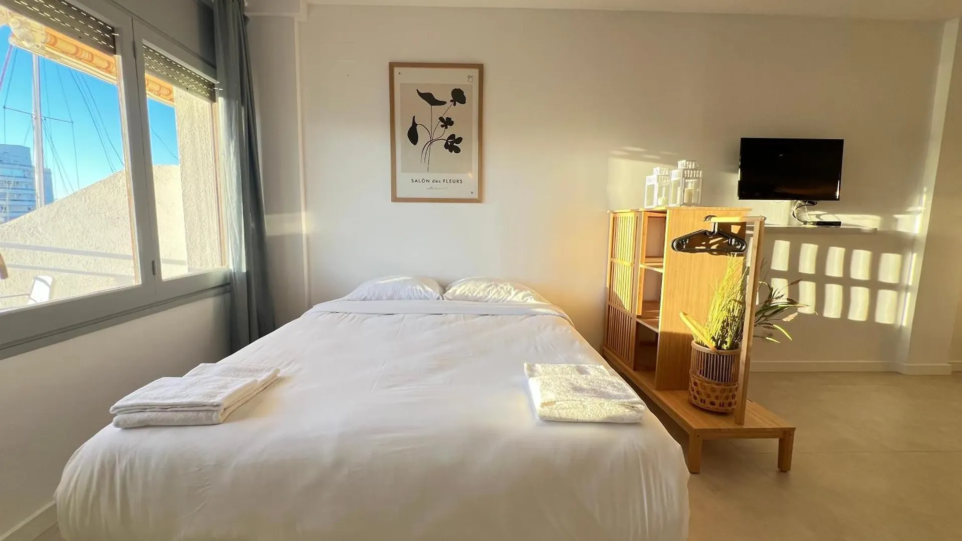 Estudio Frente Al Canal Con Terraza Empuriabrava Appartamento