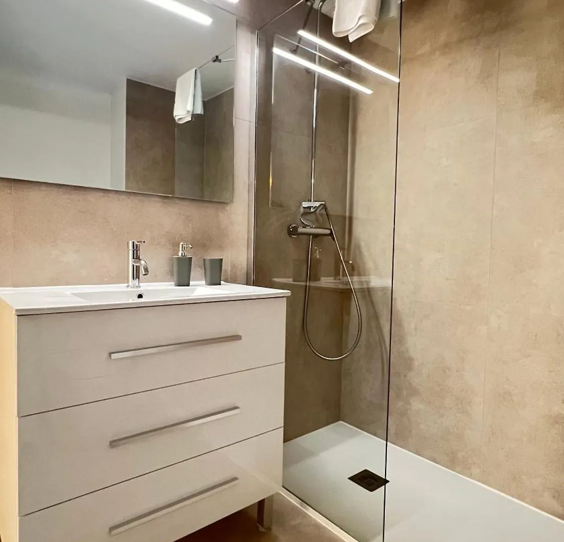 Estudio Frente Al Canal Con Terraza Empuriabrava Spain
