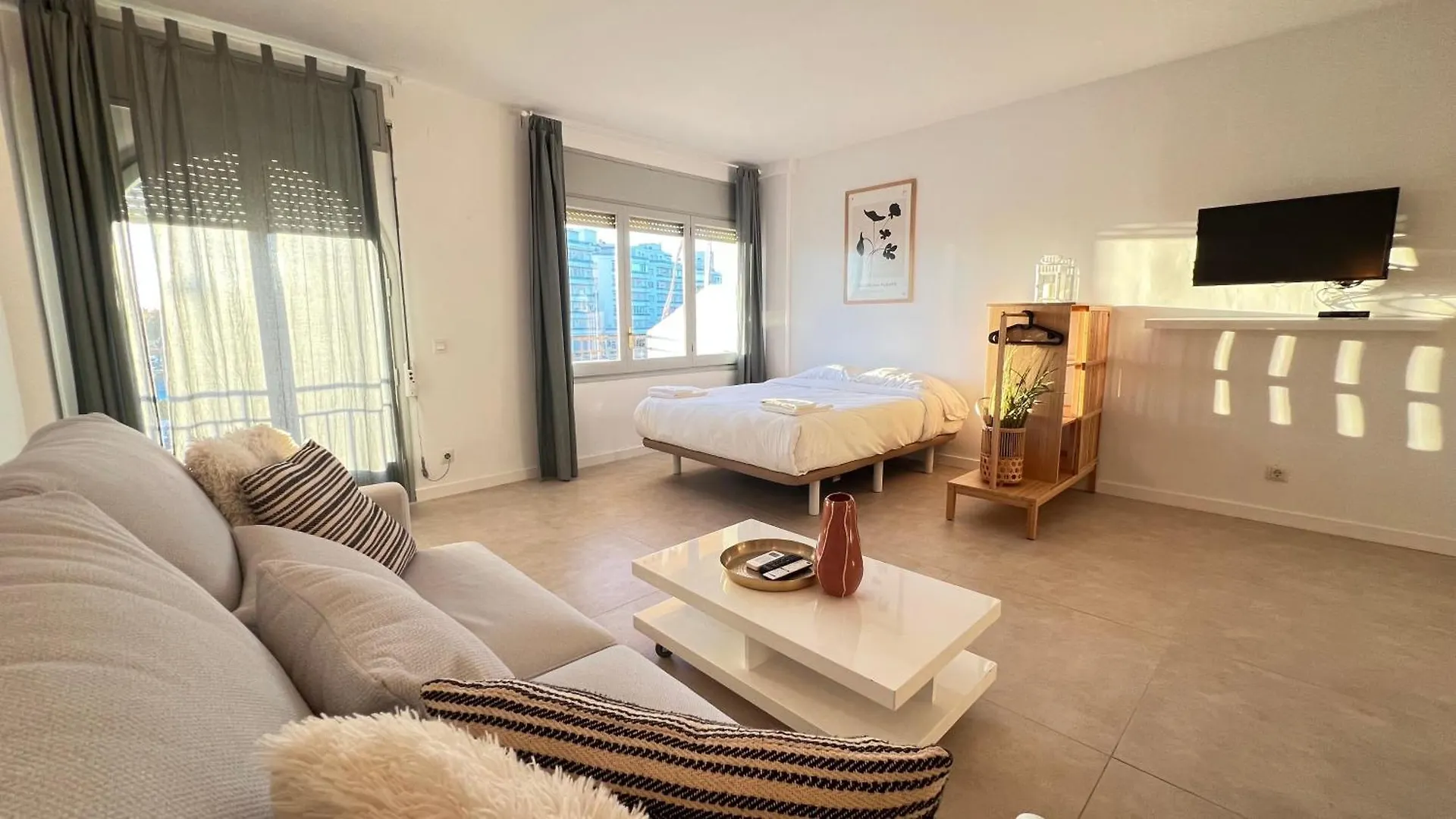 Estudio Frente Al Canal Con Terraza Empuriabrava